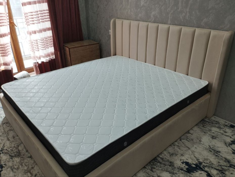Krovat ortoped Matrasi bilan.