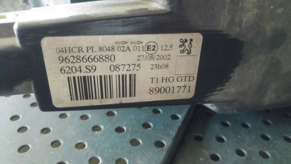 Far stanga peugeot 206 9628666880 89001771