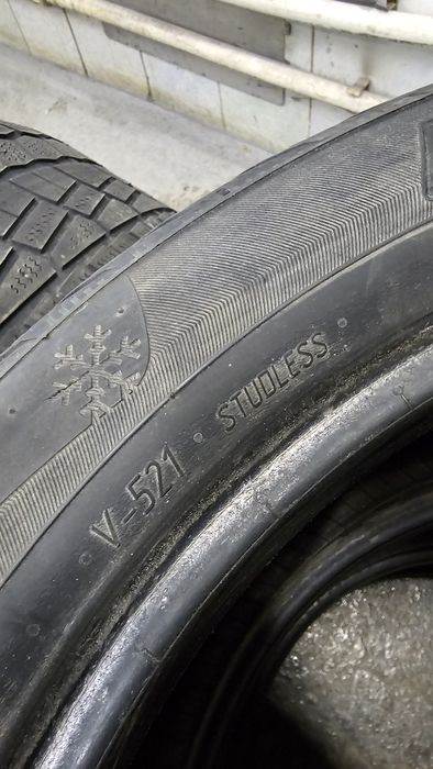 Зимние Шины 215/50/17