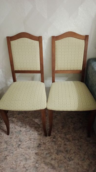 Продам стулья по 8 тыс.