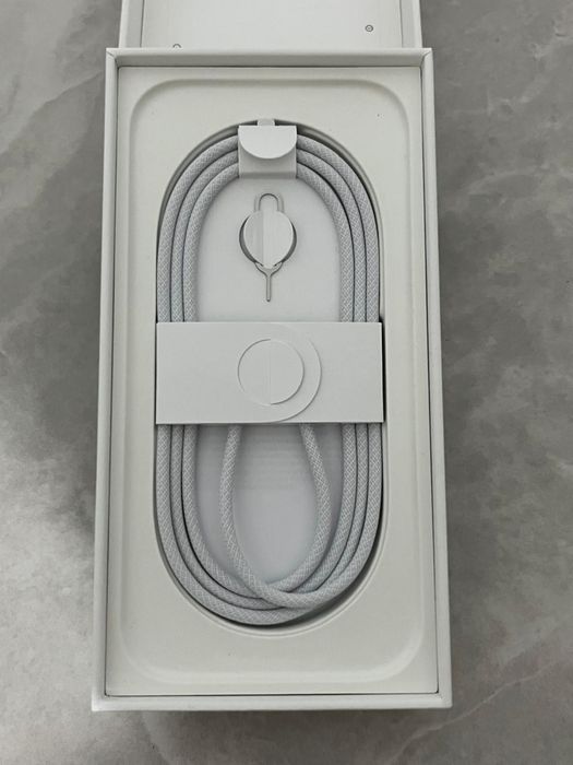 iPhone 16 pro 128 gb