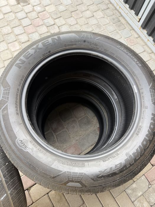 Продам шины комплект