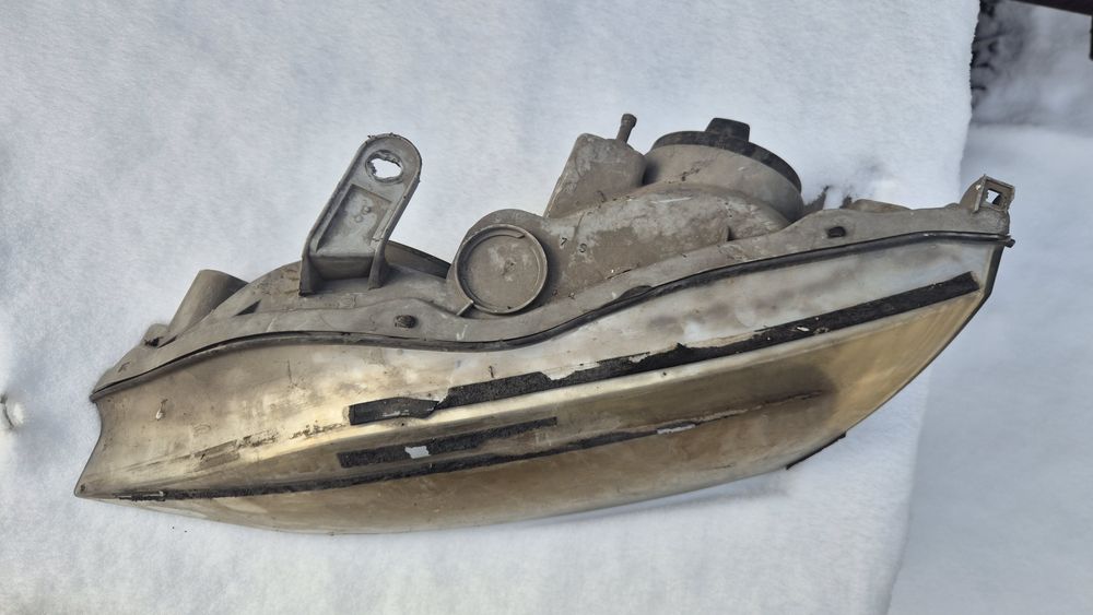 Левая передняя фара windom 20