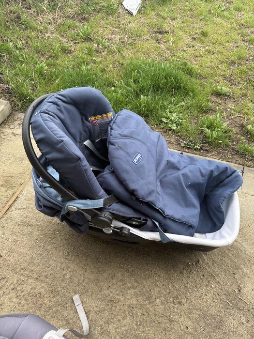 vand set chicco 3 in 1 si scaun de masina