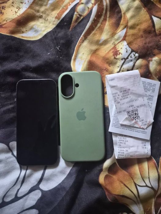 Продавам iPhone 17