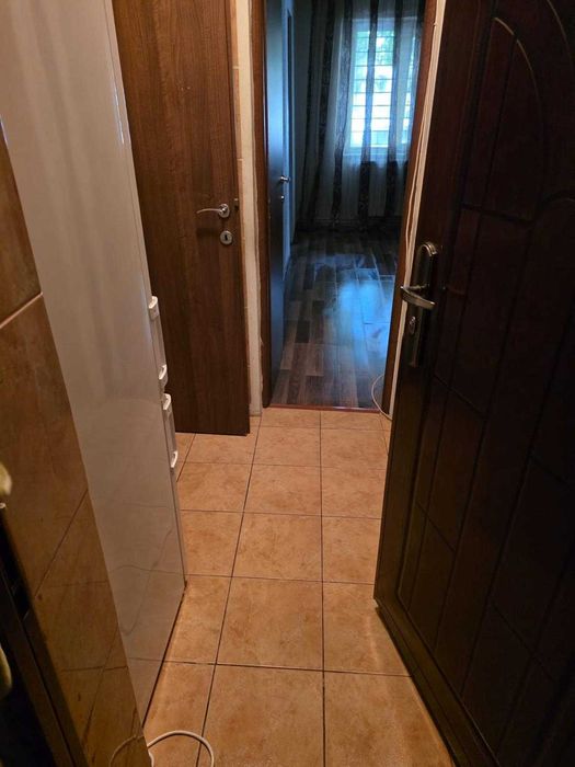 Apartament 2 camere  semidecomandat