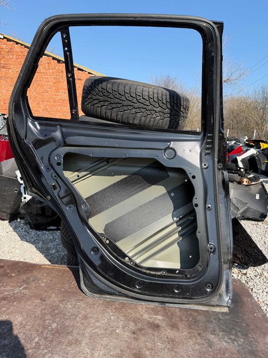 Врата Mercedes GLC X253 2015 год.-