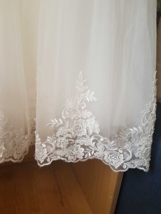 Rochie de mireasa marimea 46, cu talie reglabila,stare impecabila.