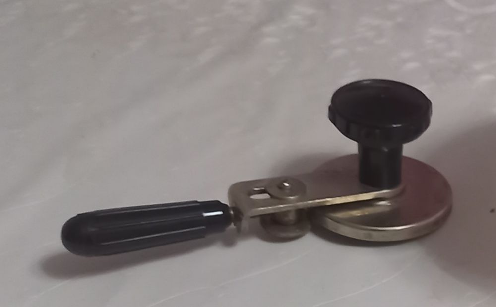 Продам закаточную машинку