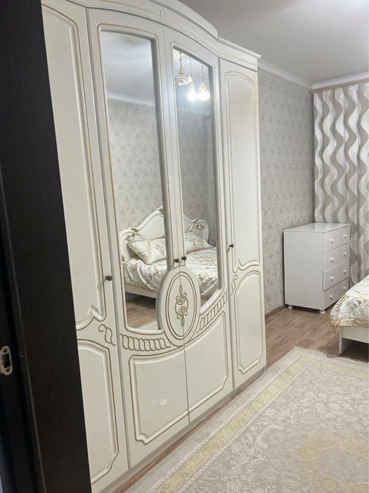Продается спальный гарнитур из мдф