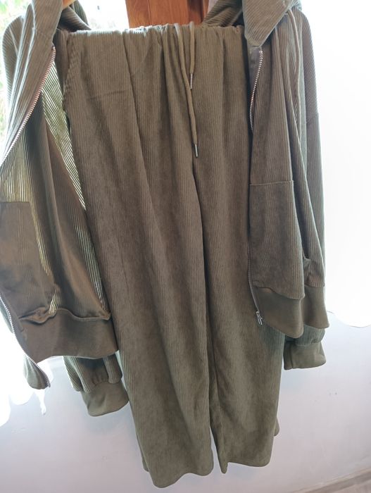 Îmbrăcăminte femei