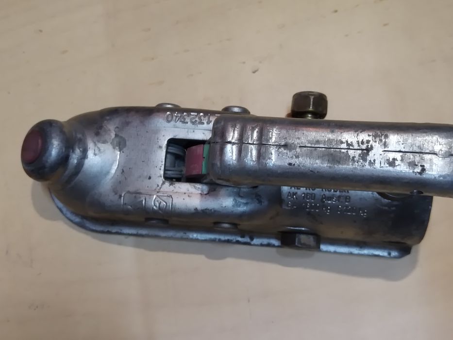 Лапа за теглич алко до 1600кг