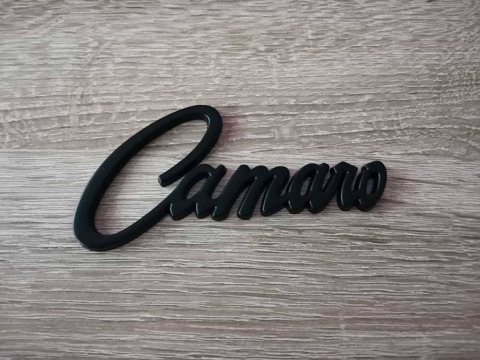 Chevrolet Camaro черна емблема стар стил