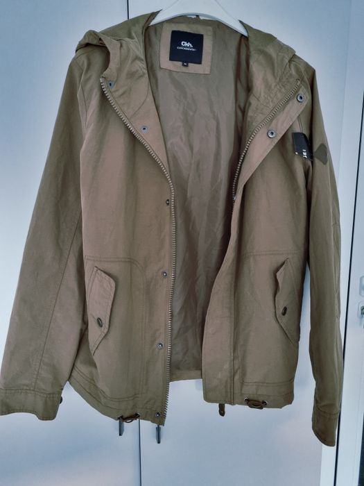 Ново мъжко яке М размер