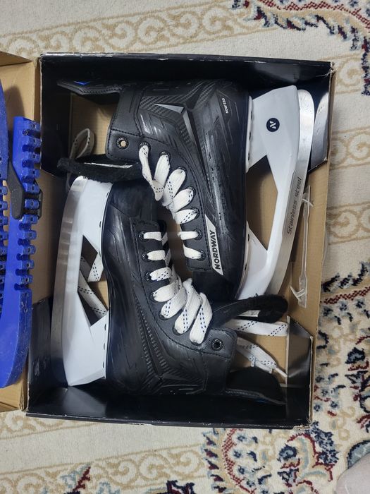 Продам коньки nordway 550