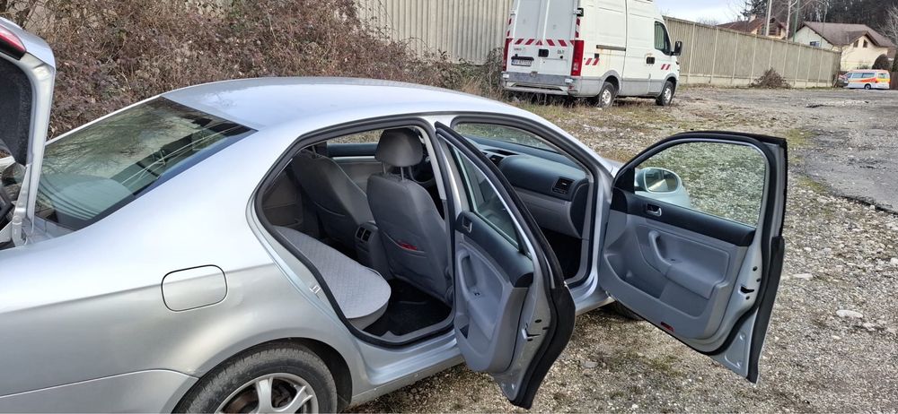 VOLKSWAGEN Jetta 2008 — imagine 4