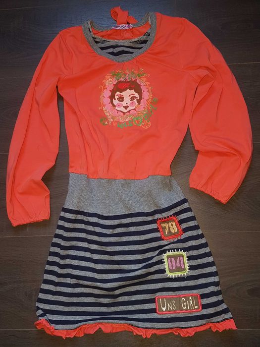 Рокля на unsea girl и пуловер Waikiki за 134-140 см