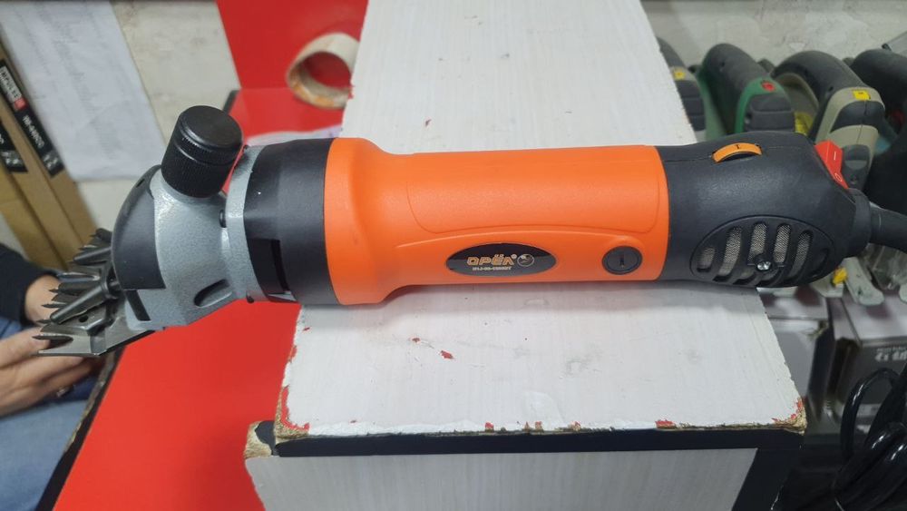 Профессиональная машинка для стрижки лошадей и баранов