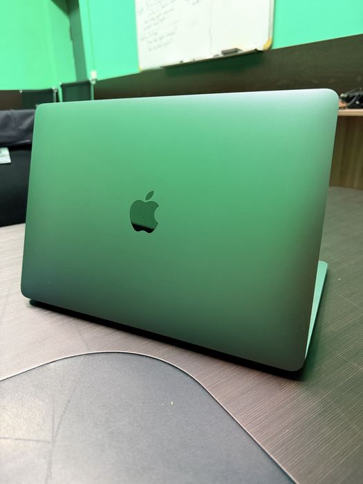 MacBook Air M1 2020 / АКБ 93%