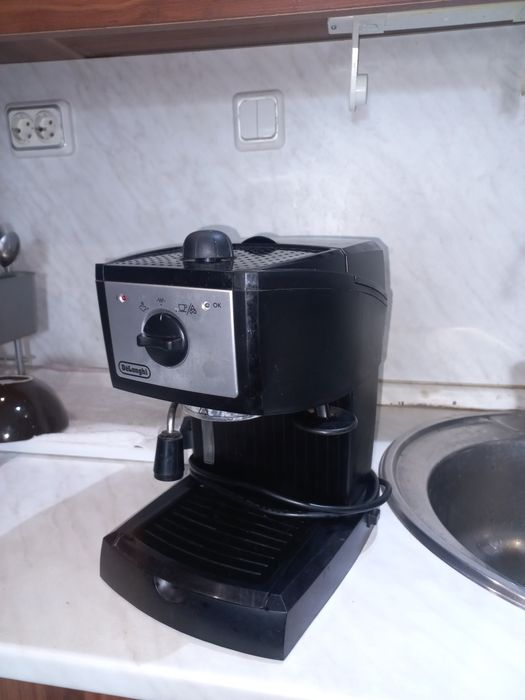 Кафе машина Delonghi