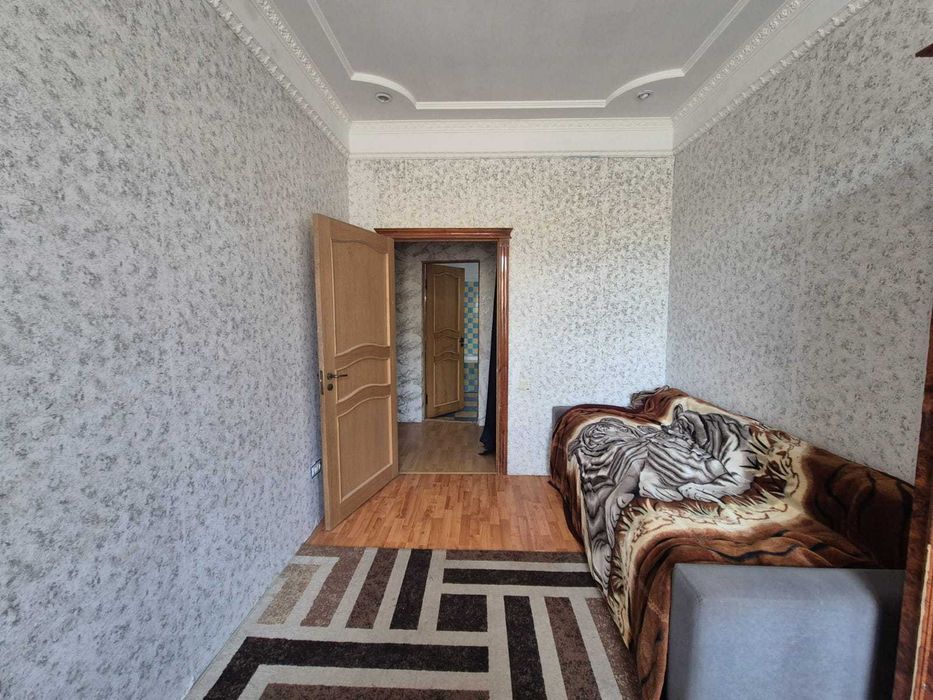 Продам 2 комн квартиру студию