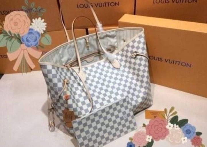 Geanta Louis Vuitton Neverfull portofel simplu atasat, saculet, etiche