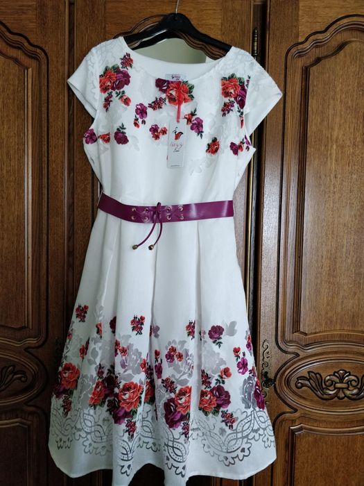 Rochie eleganta, midi, marime 40