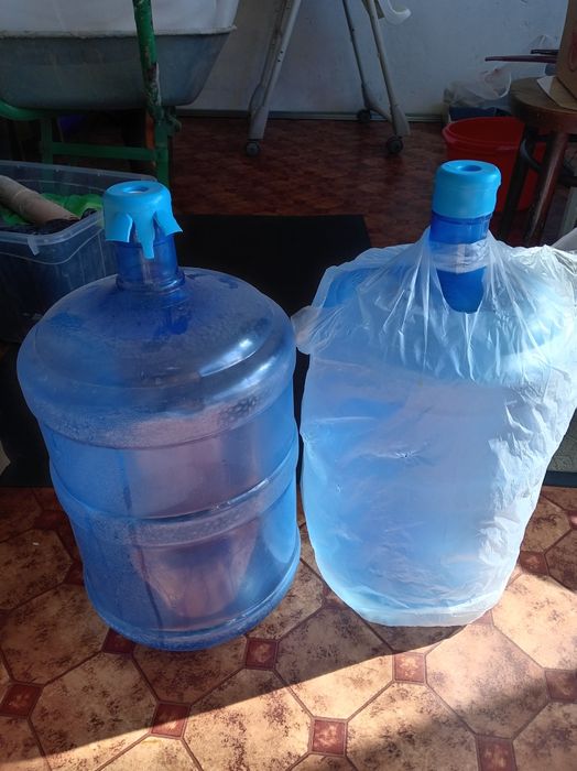Продам бутыль 18 литров 1200 тенге 1 штука