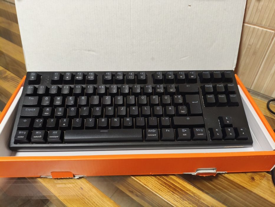 Newmen GM870 - tastatura mecanica gaming