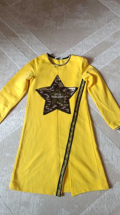 Платье на девочку