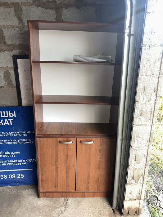 Продам деревянный шкаф