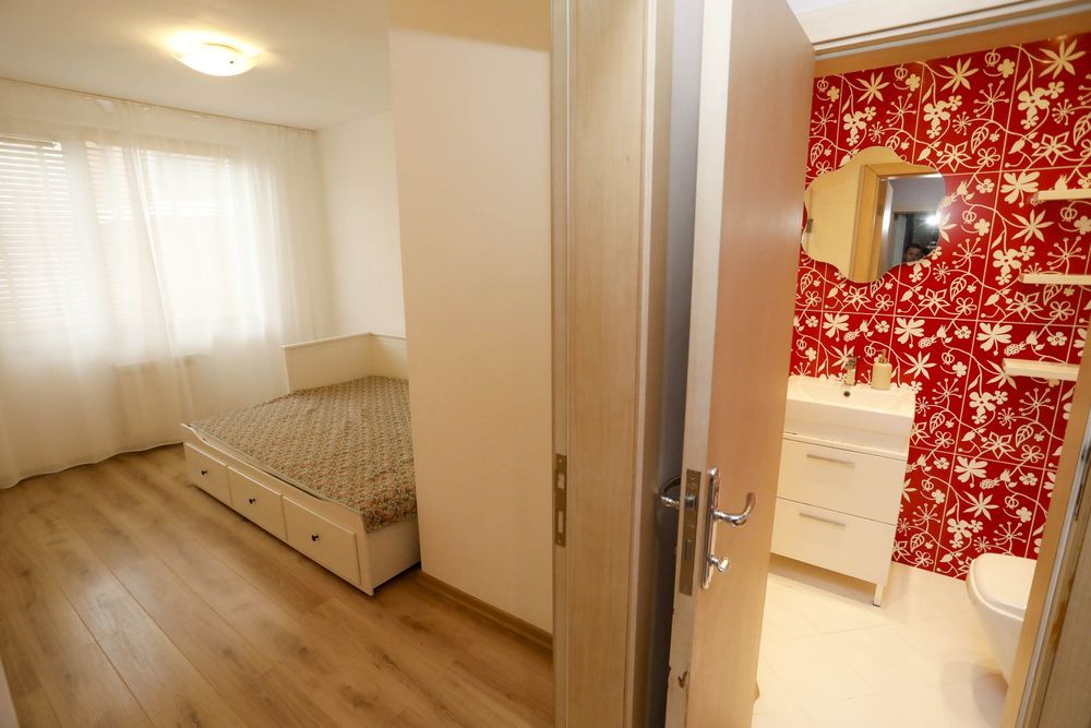 Дава се под наем Четиристаен апартамент в София, Кръстова вада - 150 кв.м за 1300 € - Снимка #18