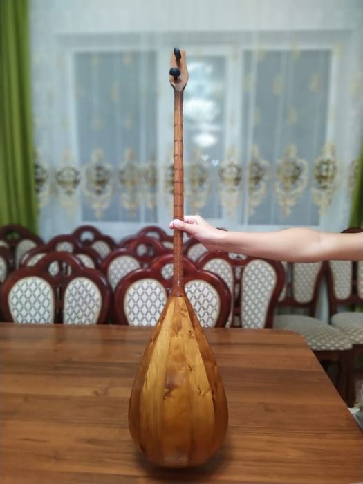 Домбыра сатылады