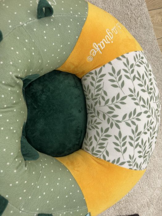 Бебешки пуф с активности Sophie la Girafe