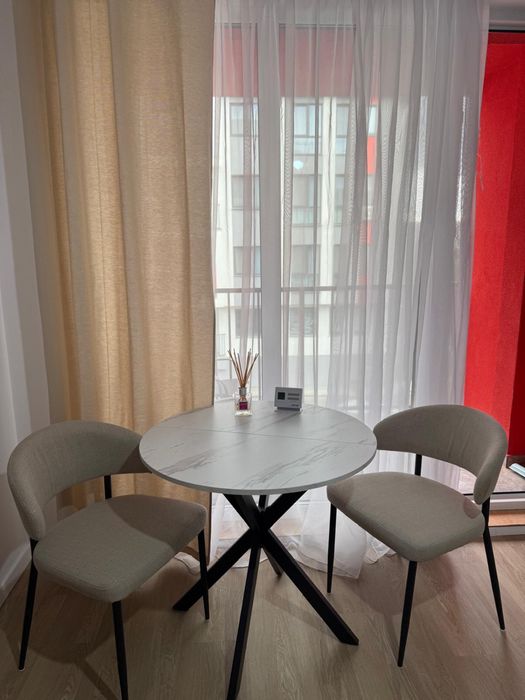 Inchiriez apartament in regim hotelier