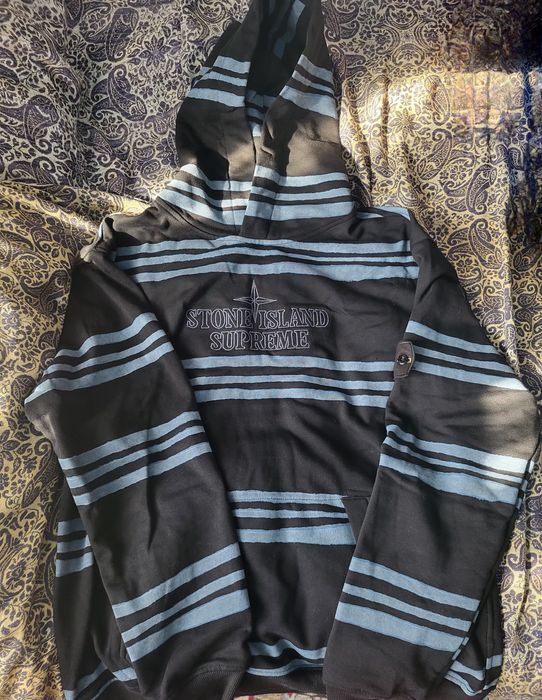 Продам худак Stone island X Supreme
