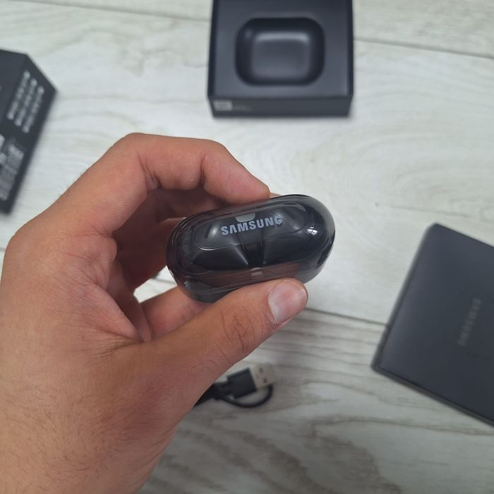 Samsung Galaxy Buds 3 Pro argintii