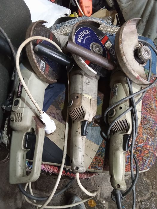 Болгарка размер 180 и 150мм