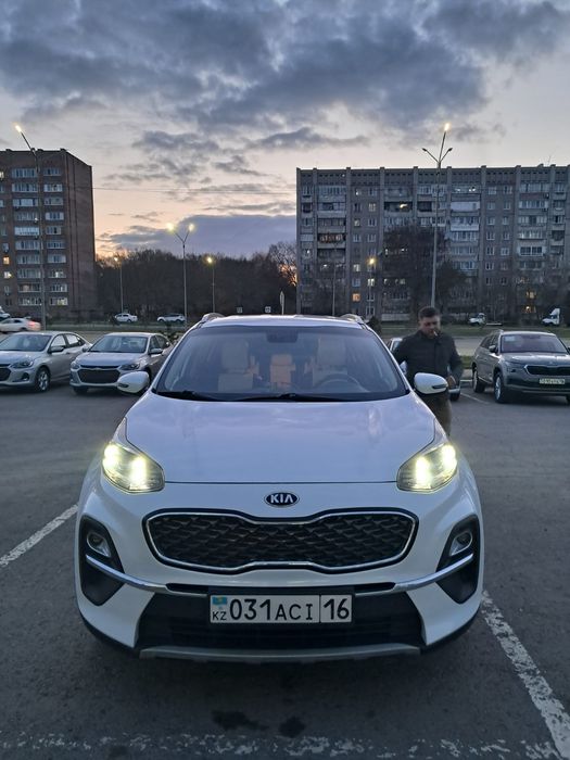 Продам Киа спортейдж 2021 года