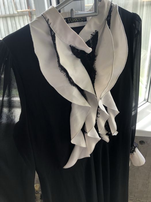 Көйлектер сатылады