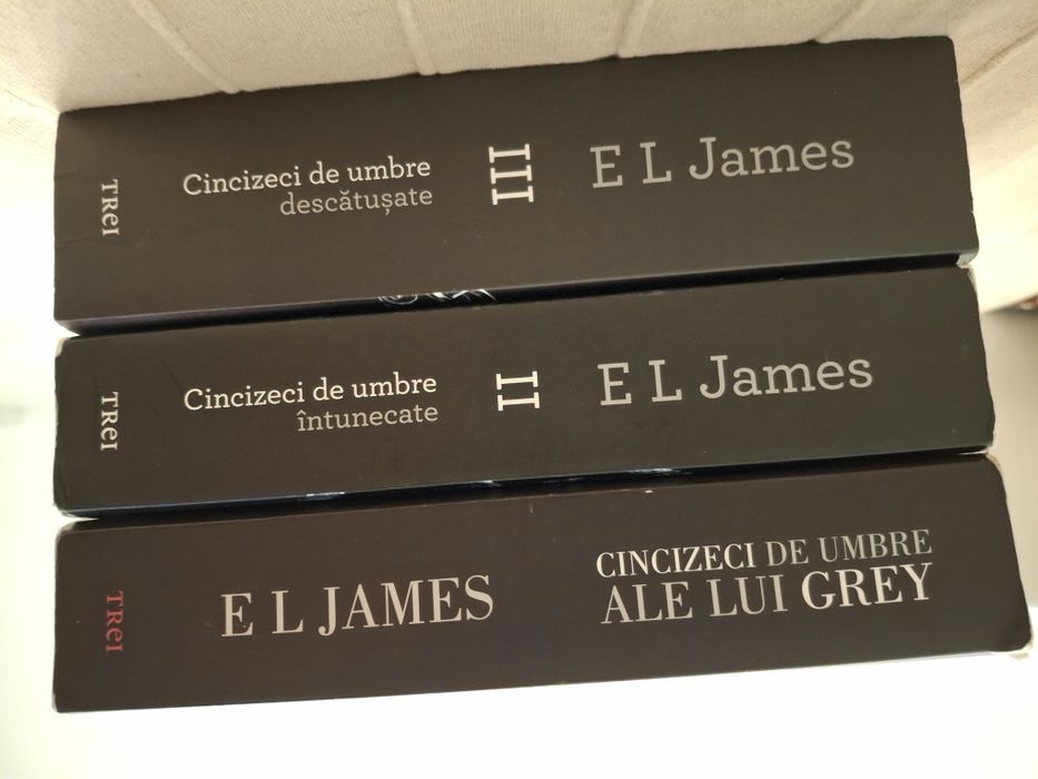Trilogia  Cincizeci de umbre ale lui Grey