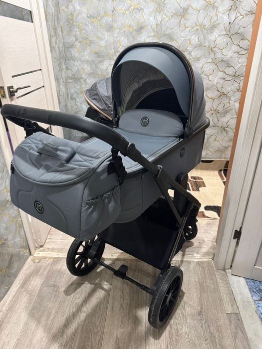 Продам коляску 2в1