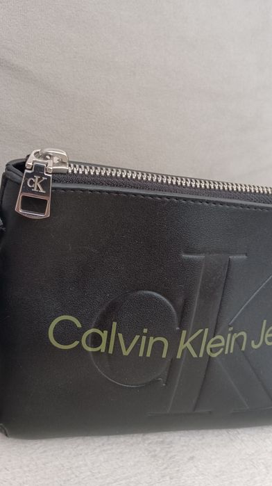 Оригинална чанта Calvin Klein