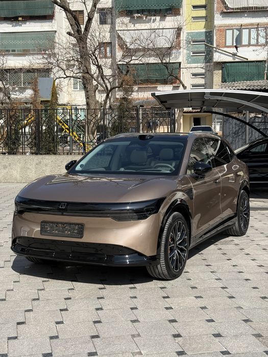 Srochna Zeekr 7X full sotiladi