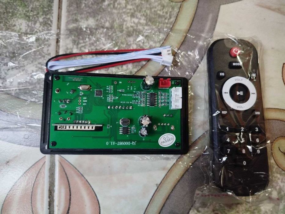 Усилитель D класса. 40+40 Вт Bluetooth, AUX, USB fleshka, Radio