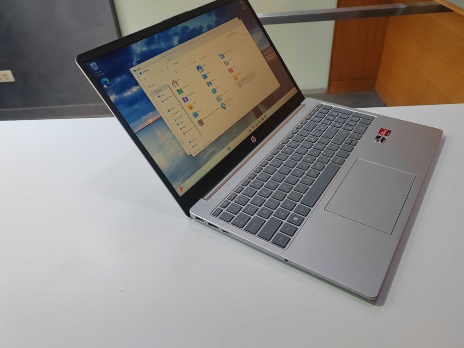 Hp 15 Amd Ryzen 3 7320u 8gb ram 512gb SSD Magazin CashGen