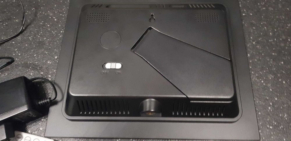 Продавам фото фрейм на марката Braun