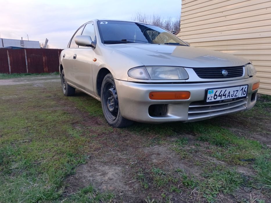 Mazda 323 V BA 1996
