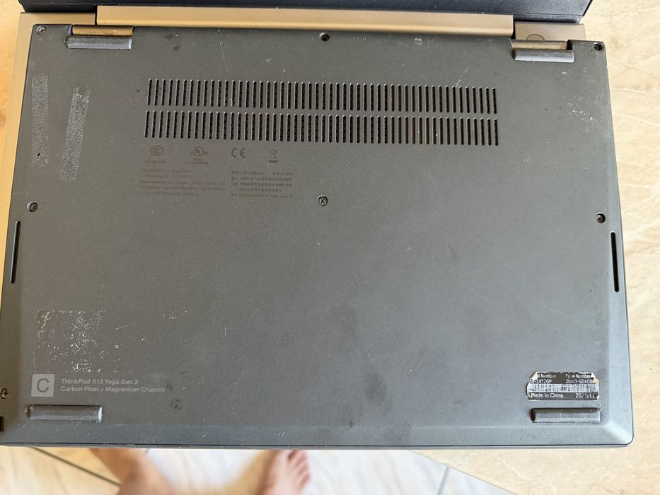 Vand Laptop Lenovo Thinkpad x13 gen 2 defect