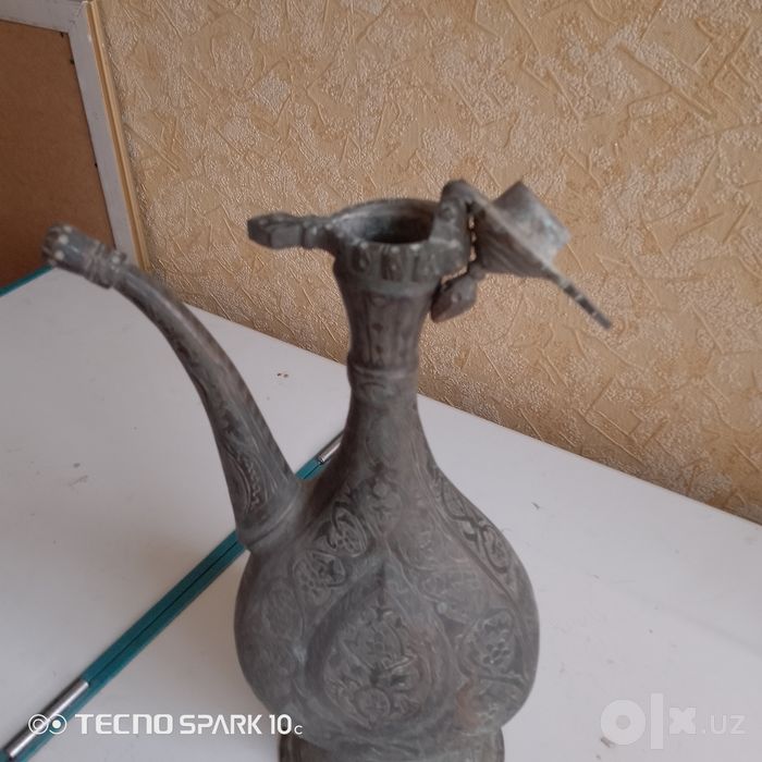 Антикварный кумган,медный.Резной с узором.